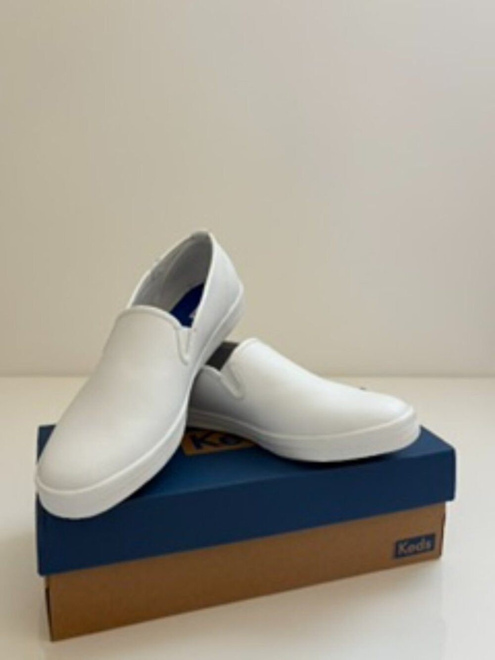 Keds Women's Champion Leather Slip On Sneakers - 9W NIB WH48600